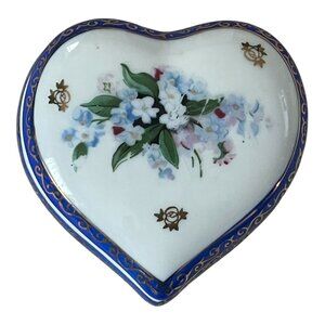 Vintage Japan Heart-Shaped Porcelain Trinket Box – Blue Floral with Gold Trim –